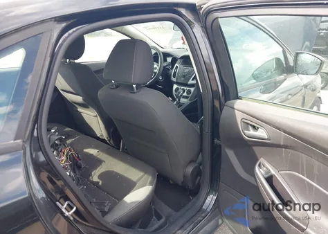 2013 Ford Focus Se z USA, uszkodzony, nr VIN 1FADP3F28DL324900